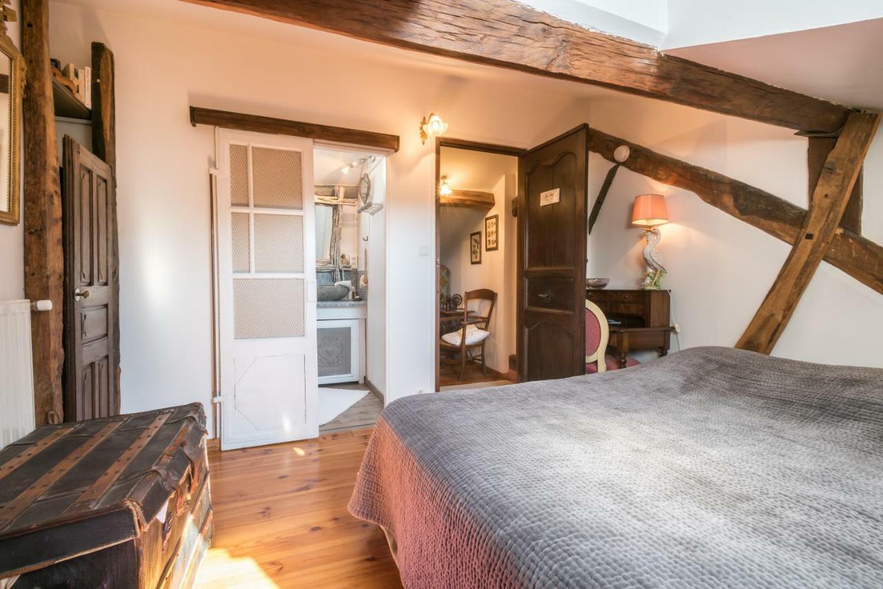 Haras Picard Du Sant Bed & Breakfast Lasserre  Exterior photo